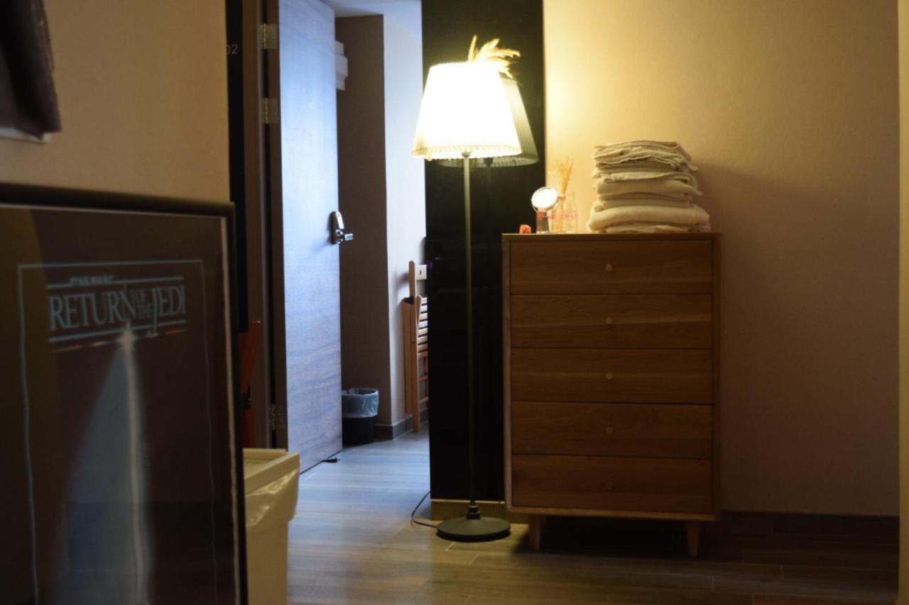 Ruby Hostel Цзюлун Экстерьер фото